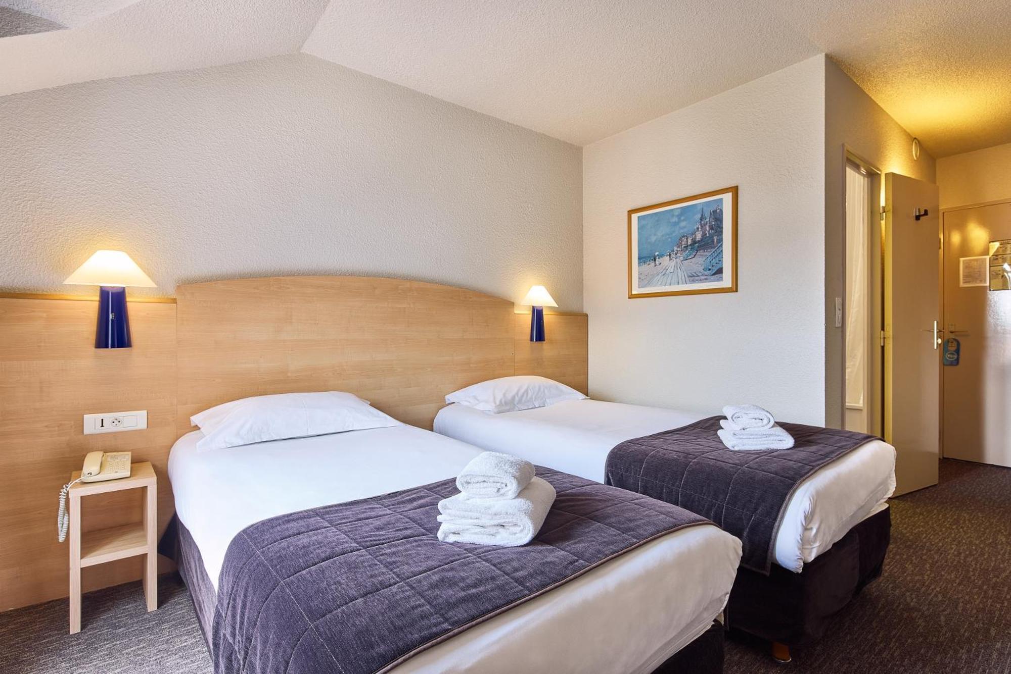 Hotel Saint Laurent Nogent-sur-Seine Exterior photo